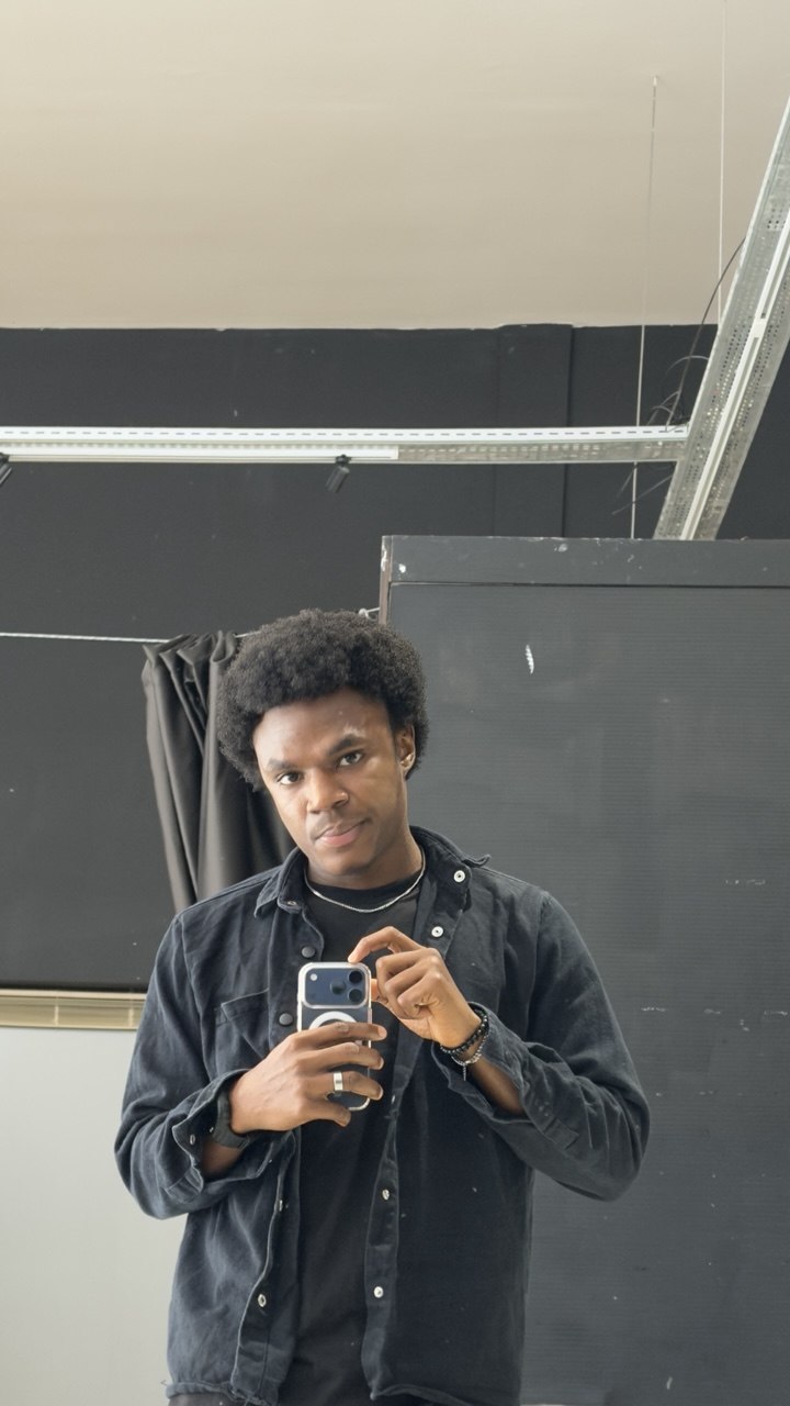 King-David smiling